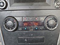 Konsola panel nawiewu Mercedes W245 A1698300685