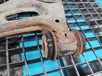 Wahacz przód lewy Mercedes W202 przedni