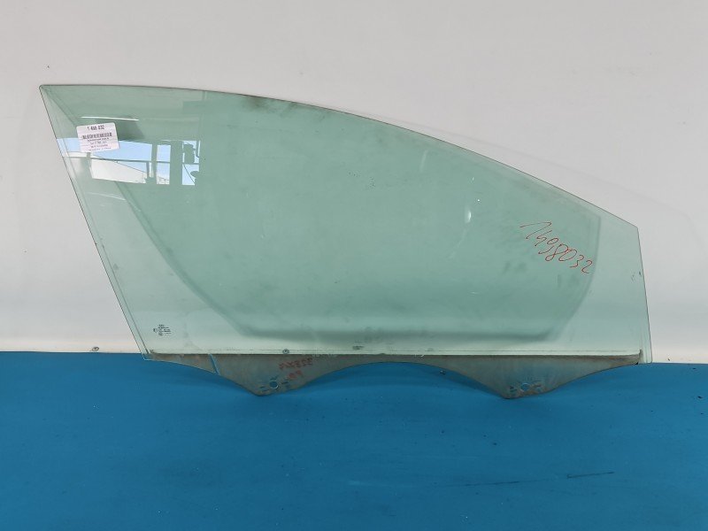 Szyba drzwi przód prawa AUDI Q7 I 4L HB