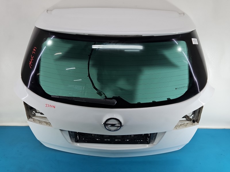 Klapa tył Opel Astra IV J kombi 5d Y40R