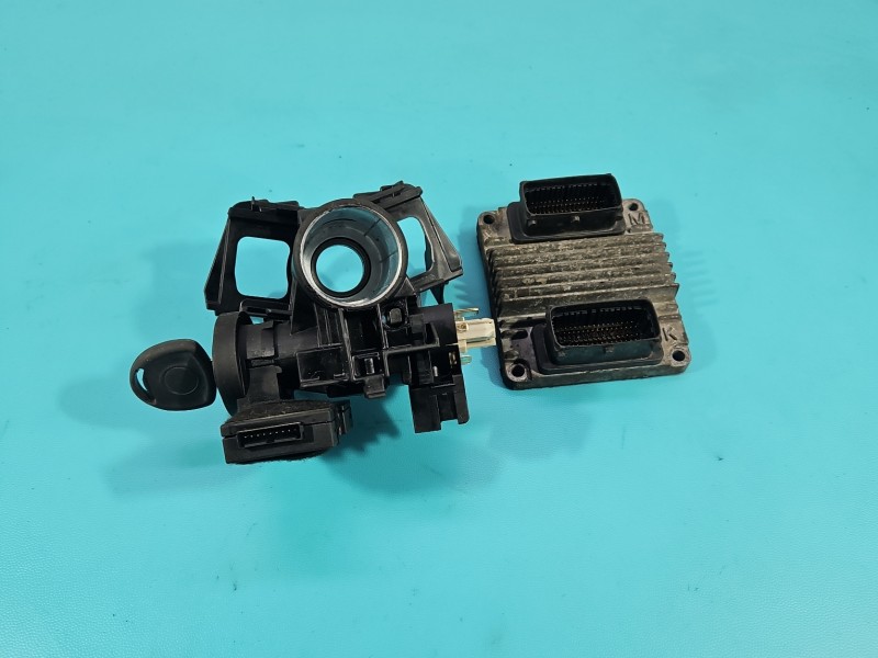 Komputer Sterownik silnika 09353509 Opel Astra II G 1.6 8V