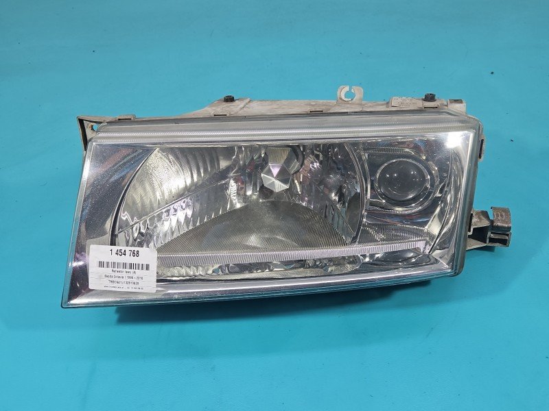 Reflektor lewy lampa przód Skoda Octavia I EUROPA Reflektor lewy lampa przód Skoda Octavia I EUROPA