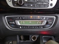 Konsola panel nawiewu Renault Scenic III 275109409R