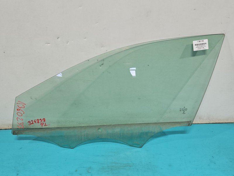 Szyba drzwi przód lewa Mercedes GLA X156 13-19 HB