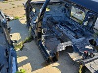 Próg lewy SŁUPEK ŚRODKOWY B Vw Passat B8 kombi 5d czarny LC9X/ 2T2T