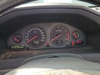 Licznik Volvo S60 I 2.4 20V 9499668 EUROPA
