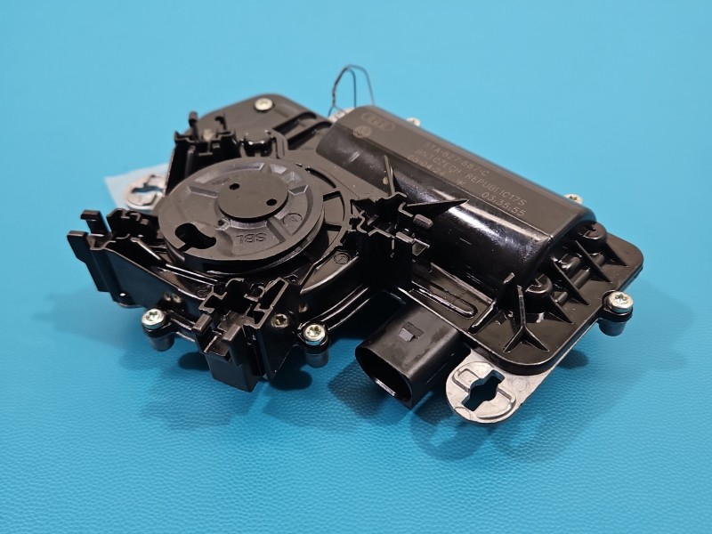 Zamek klapy tył 5TA827887C Skoda Superb III kombi Europejska, 5PIN