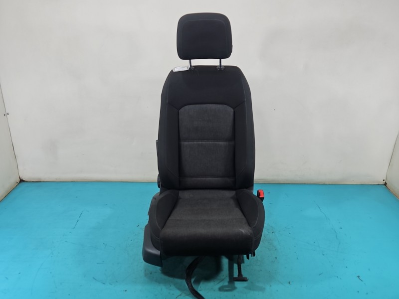 Fotel prawy przód pasażera Vw Passat B8 5d EUROPA