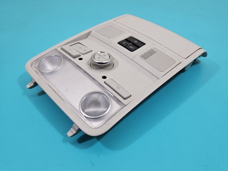 Lampa kabiny lampka Vw Sharan II 10- 1K0947105, 1K9959561 Lampa kabiny lampka Vw Sharan II 10- 1K0947105, 1K9959561
