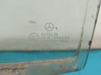 Szyba drzwi tył lewa Mercedes 124 sedan