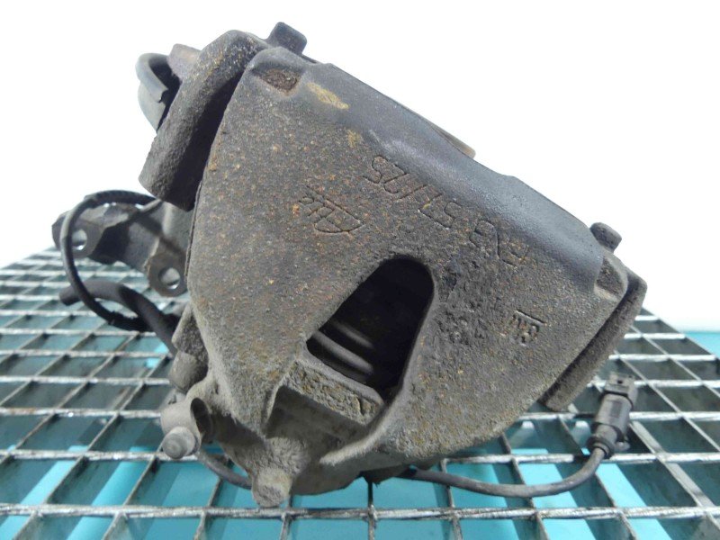 Zacisk przód lewy Opel Meriva B 1.4 T