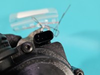 Pompka obiegu wody pompa BMW X5 F15 3.0d 8511748