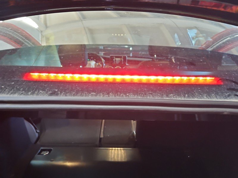 TRZECIE ŚWIATŁO STOP STOPU Mercedes W205