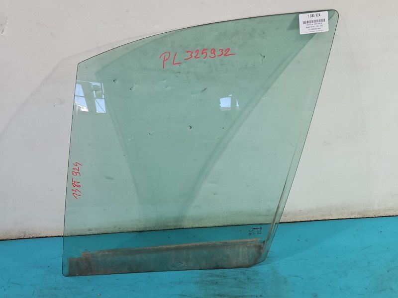 Szyba drzwi przód lewa Renault Scenic I HB