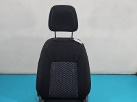 Fotel prawy przód pasażera Opel Astra V K 5d EUROPA