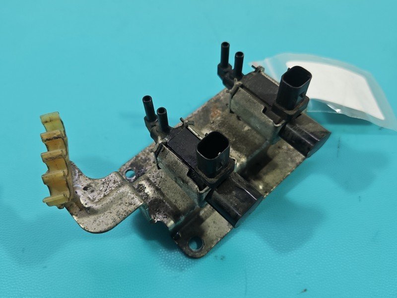 Zawór podciśnienia 4M5G-9A500 Ford Focus Mk2 2.0 16V