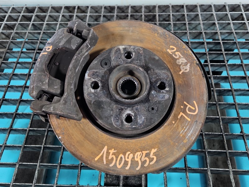 Zwrotnica lewa piasta przód 1.0 SCe (H4D 480) Dacia Sandero III 20-