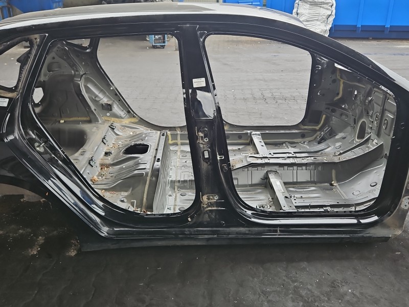 Próg prawy SŁUPEK ŚRODKOWY B Hyundai i20 III 20- HB 5d czarny, X5B