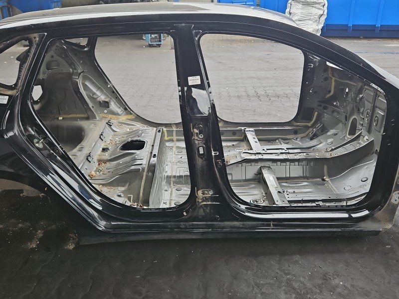 Próg prawy SŁUPEK ŚRODKOWY B i20 III 2020- HB 5d czarny, X5B