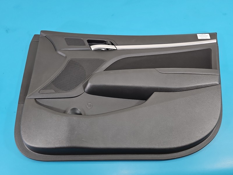 Tapicerka drzwi przód prawa boczek Hyundai Elantra VI 15-20 82322-F2020