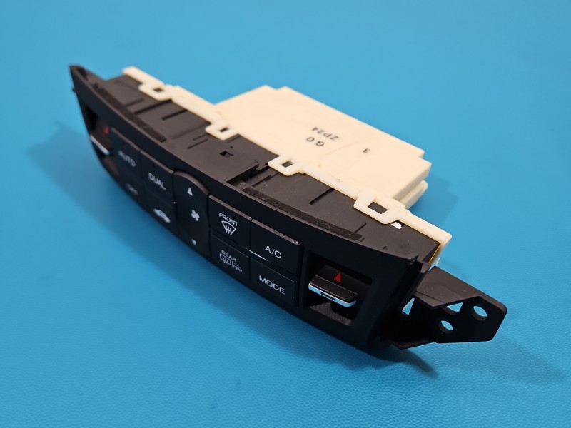 Konsola panel nawiewu Honda Accord VIII 08-