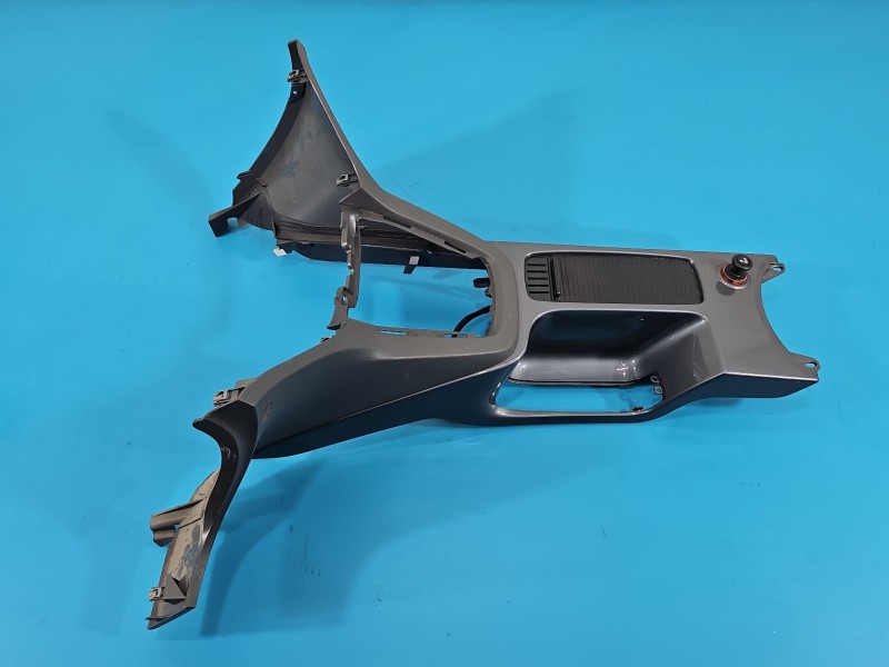 Osłona ZAŚLEPKA PLASTIK Ford Kuga Mk1 08-13 8M5T-14B079