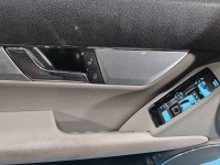 Tapicerka drzwi przód lewa boczek kierowcy Mercedes W204