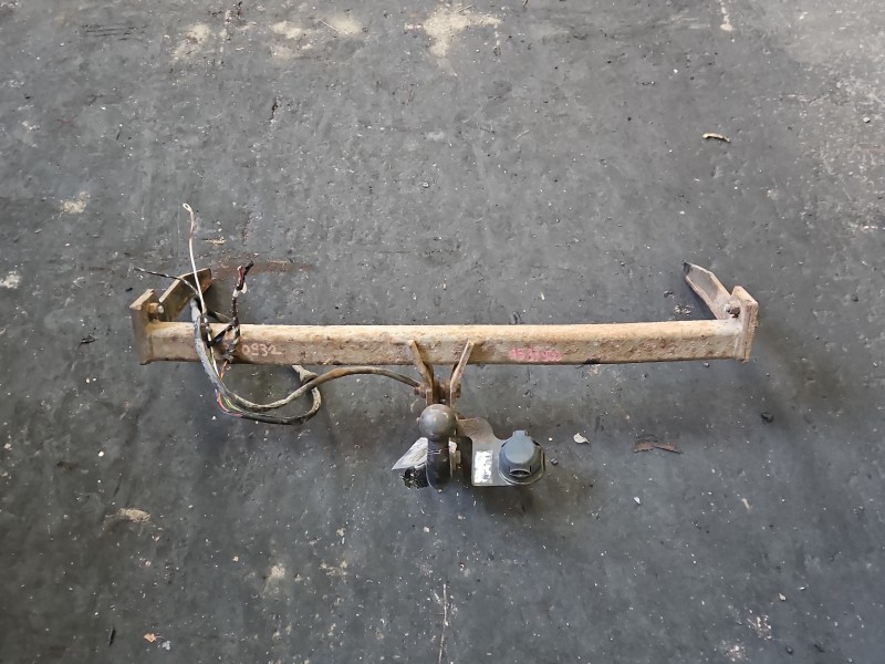 Hak holowniczy Toyota Corolla Verso II