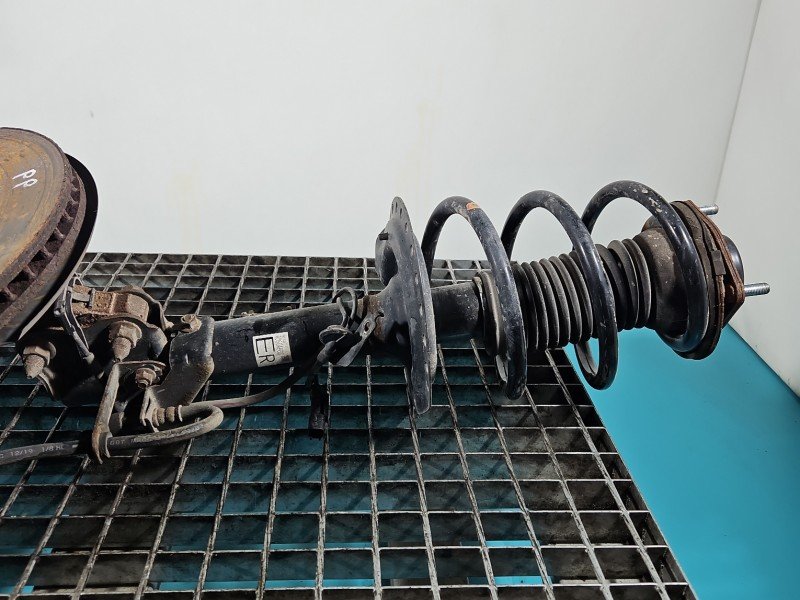 Amortyzator przód prawy przedni Mitsubishi Outlander III 12- Amortyzator przód prawy przedni Mitsubishi Outlander III 12-