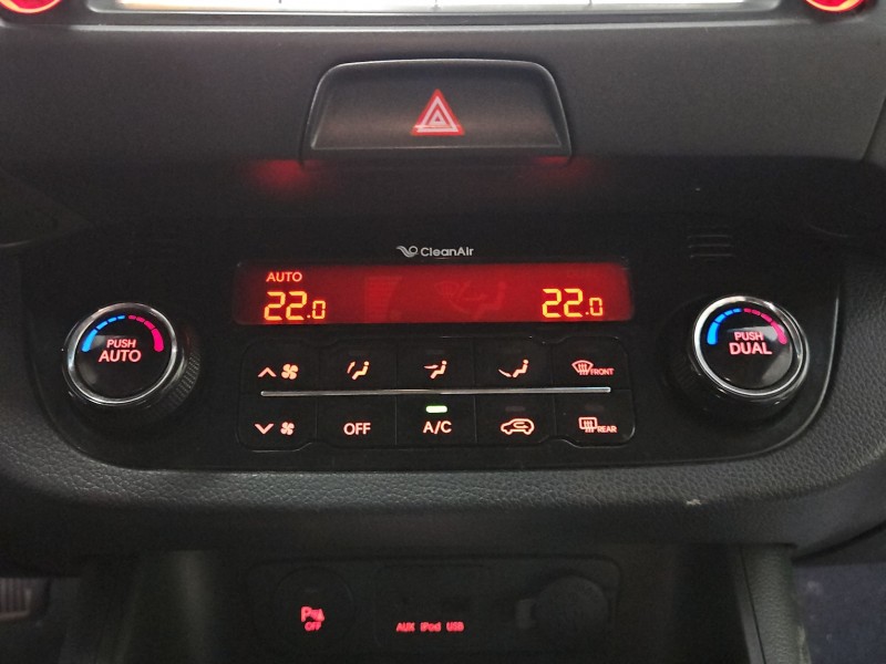 Konsola panel nawiewu Kia Sportage III 10-15 97250-3U101