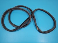 Uszczelka drzwi przód prawa Skoda Fabia III