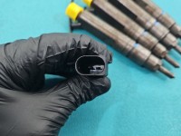 Wtryskiwacz Seat Leon I Toledo II 1.9 tdi 038130202E, 0432193543