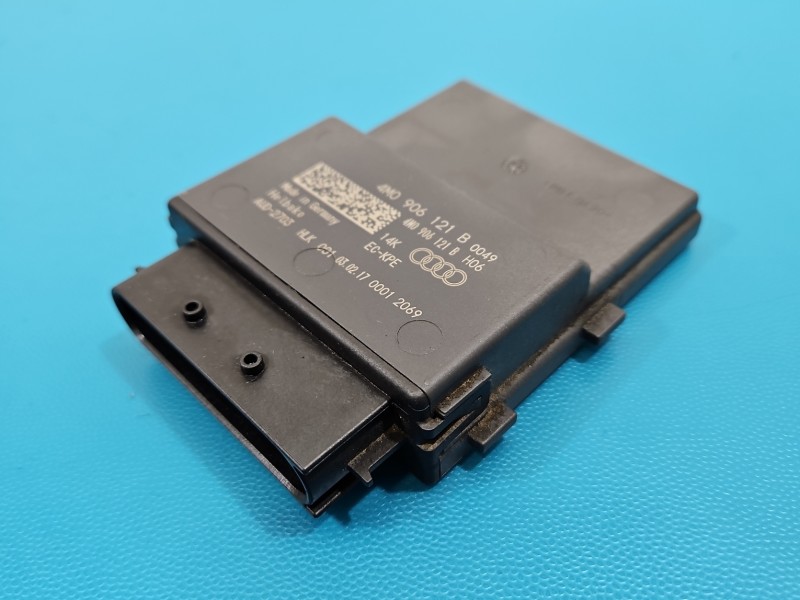 Sterownik moduł POMPY PALIWA AUDI Q7 II 4M 4M0906121B