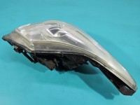 Reflektor prawy lampa przód Toyota Avensis III T27 EUROPA