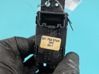 Przełącznik hamulca ręcznego Renault Clio V 2019- 251752075R