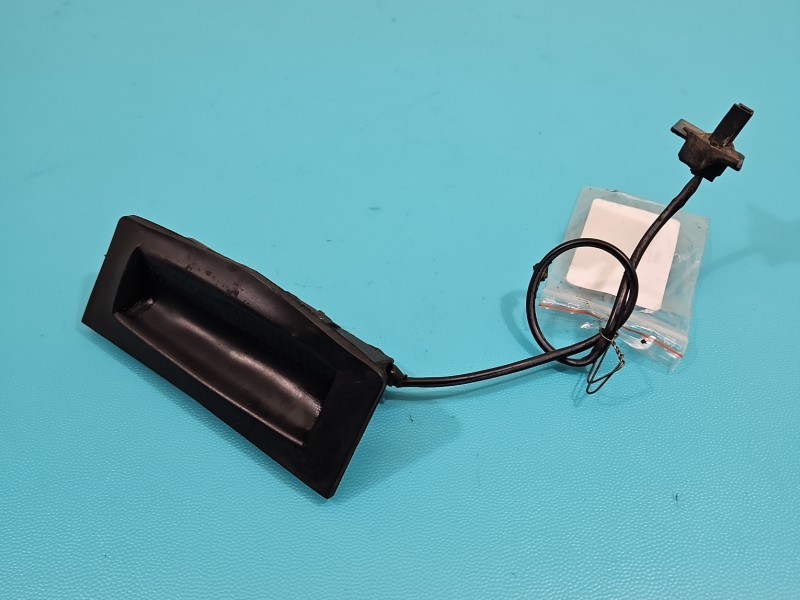 Klamka klapy tył Opel Astra III H 461088395