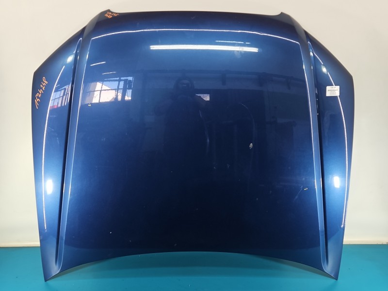 Maska przednia Audi A4 B7 niebieski