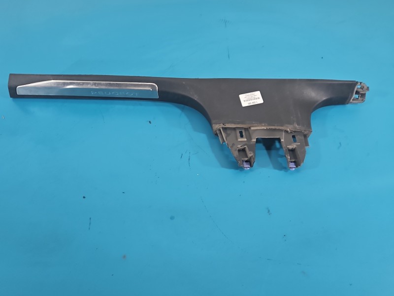 Osłona ZAŚLEPKA PLASTIK Peugeot 3008 II 9811645977