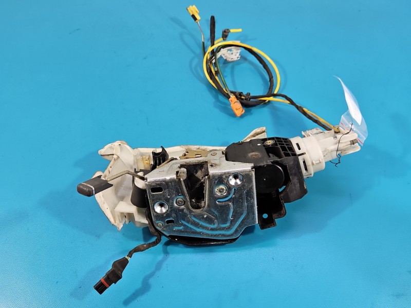 Zamek przód lewy Mercedes W220 EUROPA 3pin uszkodzona wtyczka. 3+2+2pin