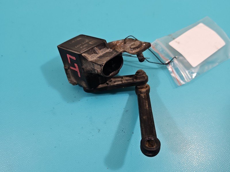 Czujnik poziomowania xenon Bmw e60 e61 1093697