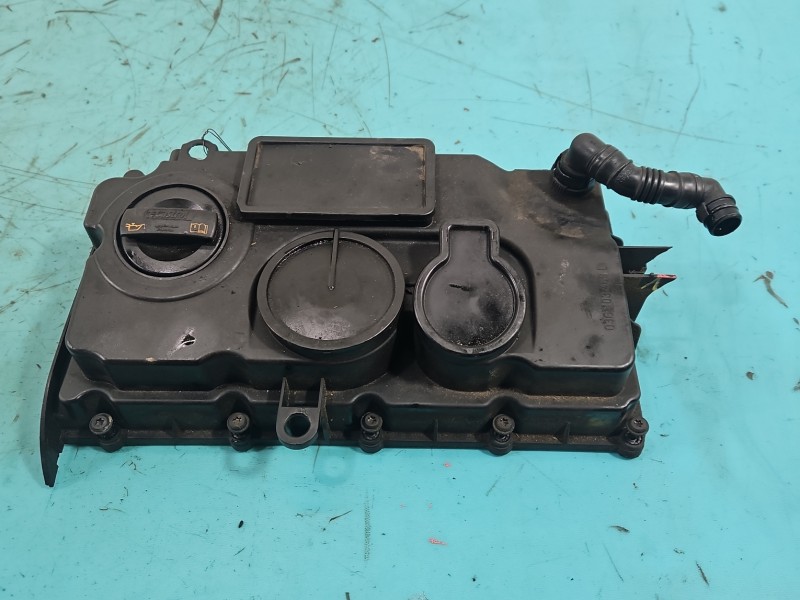 Pokrywa zaworów Vw Passat B6 2.0 tdi