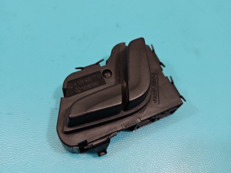 Przełącznik Mercedes, Fotela kierowcy Mercedes W213 A2059057703 Przełącznik Mercedes, Fotela kierowcy Mercedes W213 A2059057703