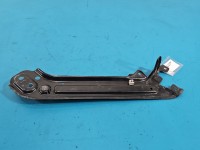 Mocowanie WSPORNIK PASA PRZEDNIEGO uchwyt 5E3806929, 5E3806929B Skoda Octavia IV