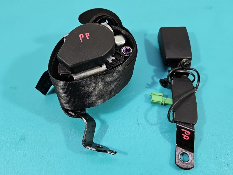 Pas bezpieczeństwa przód prawy pasażera Seat Ibiza IV 6J 6J4857706B Pas bezpieczeństwa przód prawy pasażera Seat Ibiza IV 6J 6J4857706B