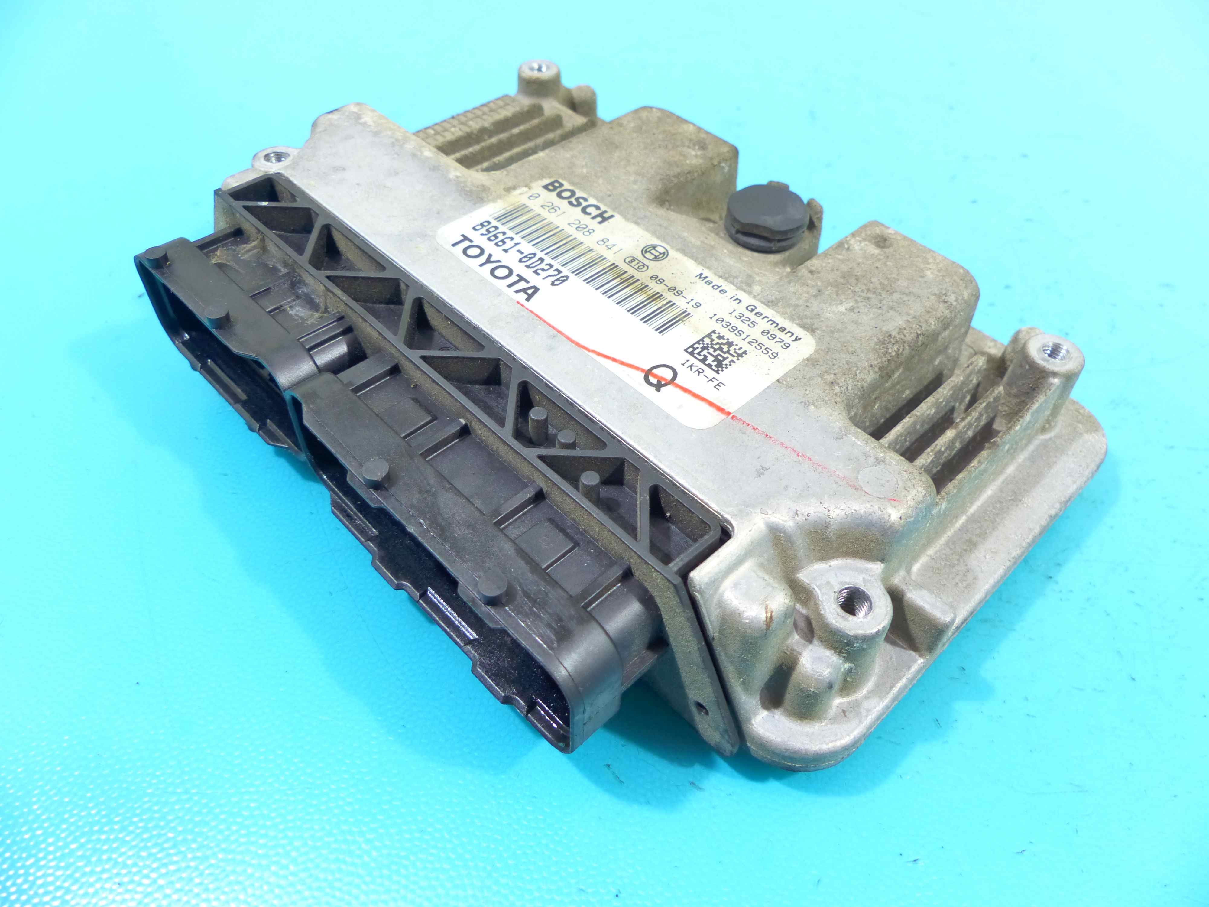 komputer-zestaw-toyota-yaris-ii-0261208841-89661-0d270-1-0-vvti