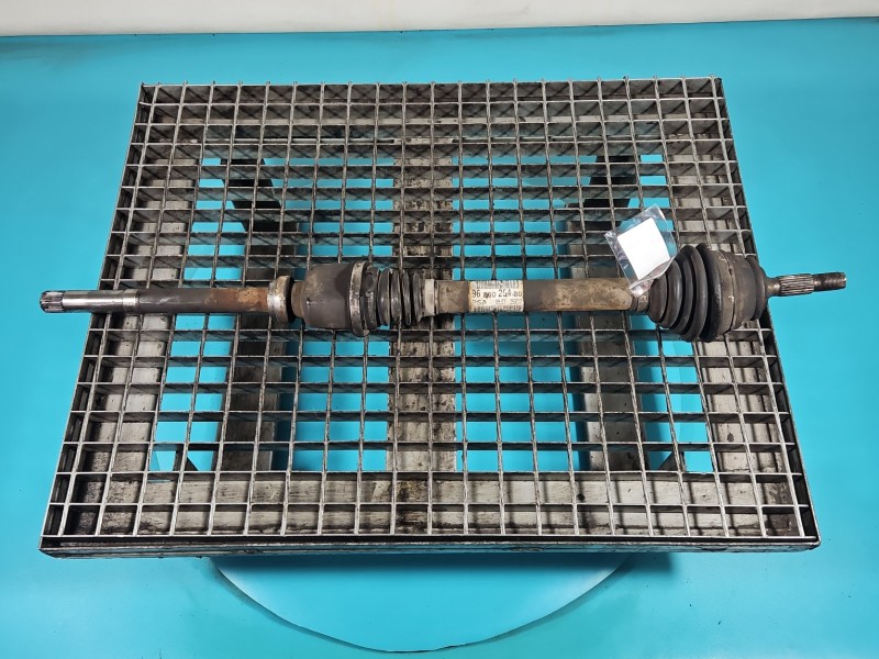 Półoś przód prawa Peugeot 208 I 1.6 hdi manual