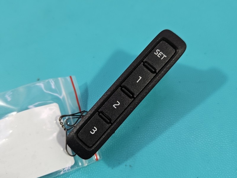 Przełącznik Producent części: Seat, Pamięci fotela LEWY PRZÓD Seat Ateca 3V0959769A