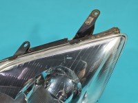 Reflektor lewy lampa przód Toyota Avensis II T25 EUROPA