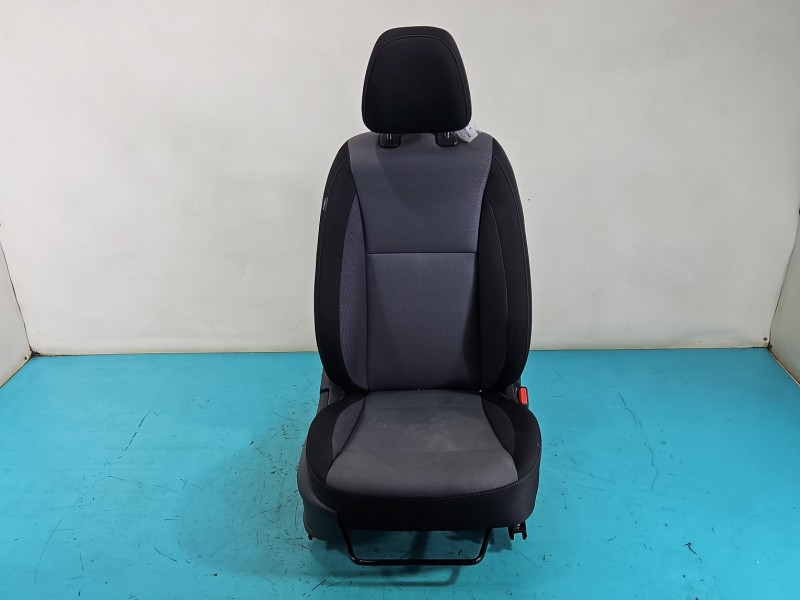 Fotel prawy przód pasażera HYUNDAI i20 II 14-20 5d EUROPA