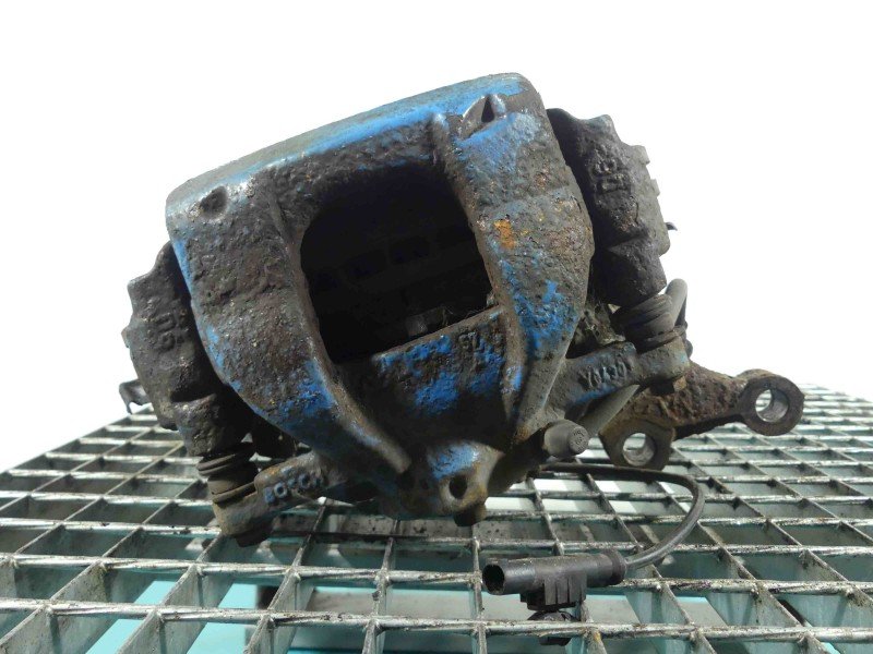 Zacisk przód prawy Toyota Auris I 2.0 D4D